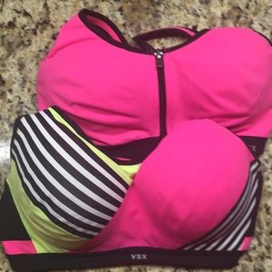 Victoria’s Secret sports bra lot